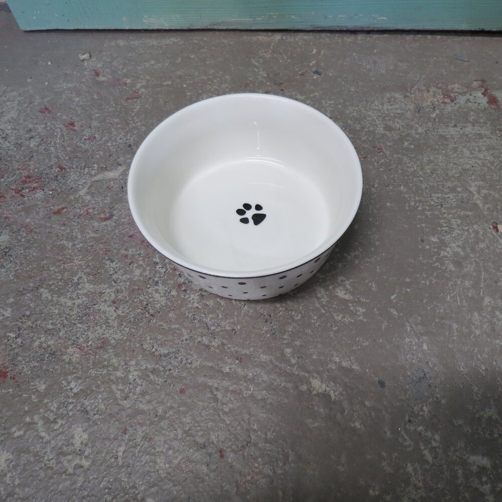 Fidos Diner Ceramic Dog Bowl White w Black Dots & Paw Print 5.5" X 2" Food/Water